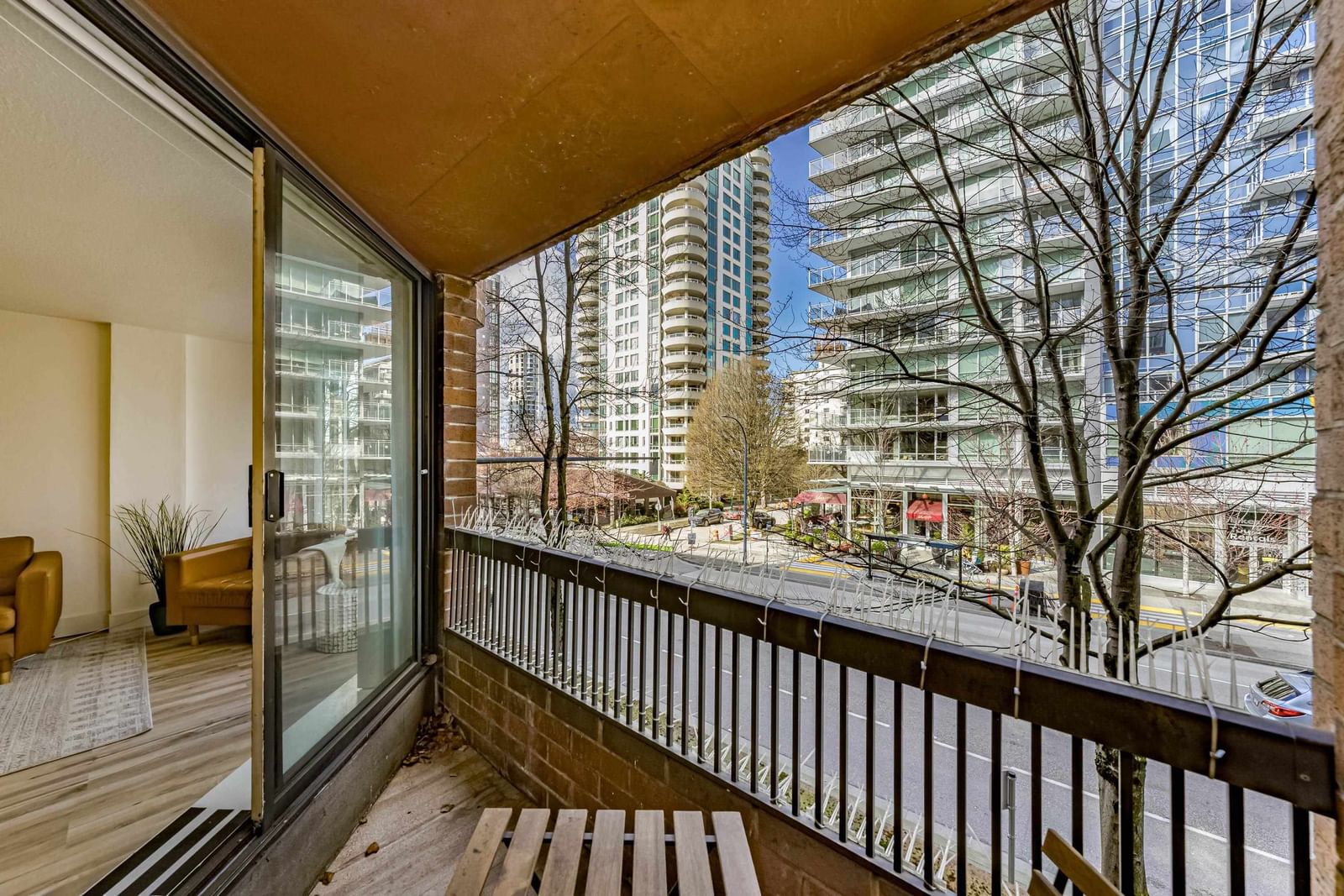 Listing Image 19