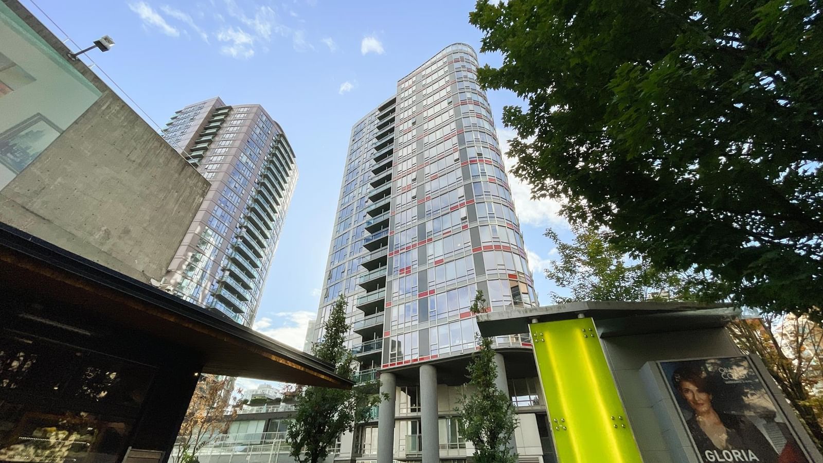Listing Image 12