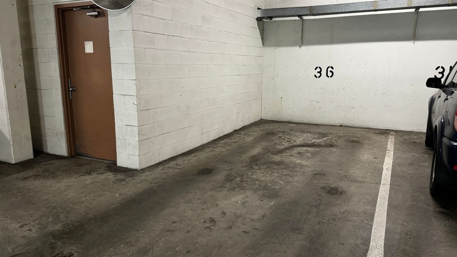 Listing Image 17