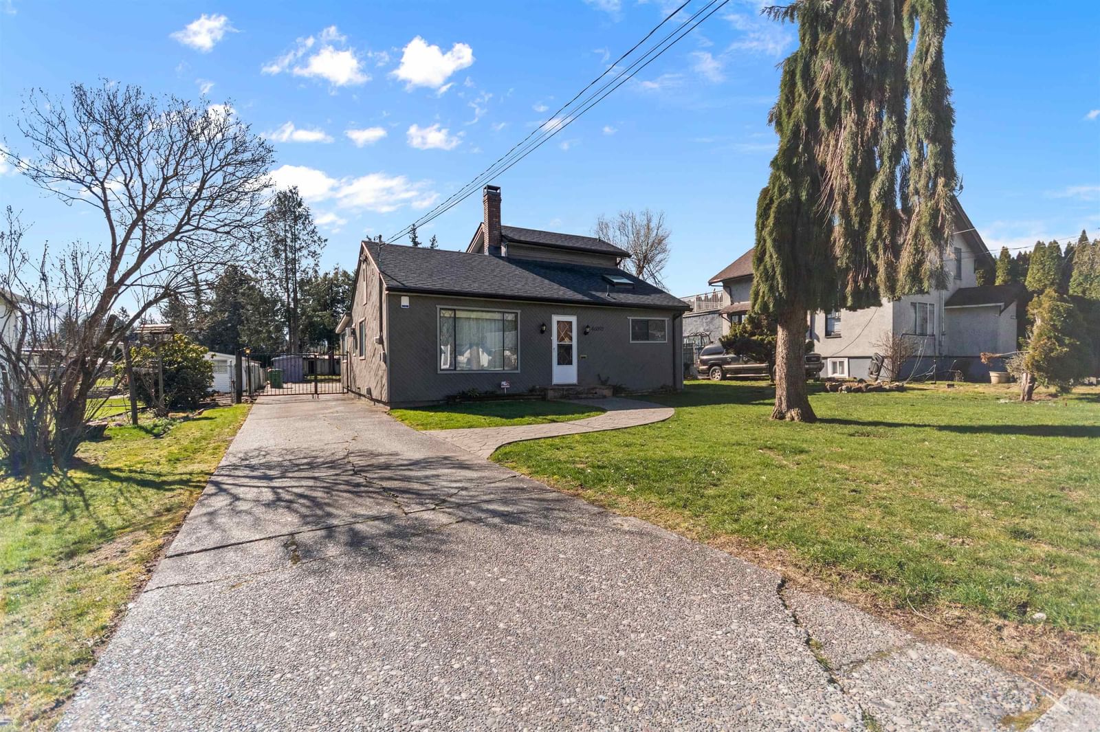Listing Image 5
