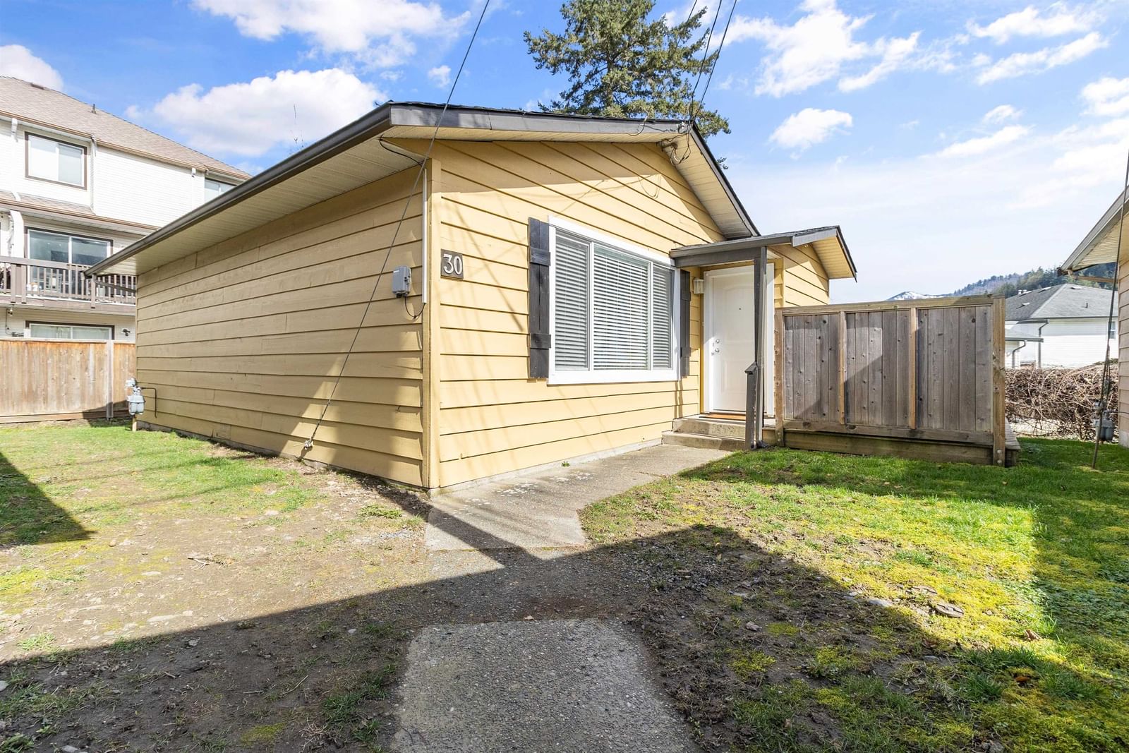 Listing Image 16