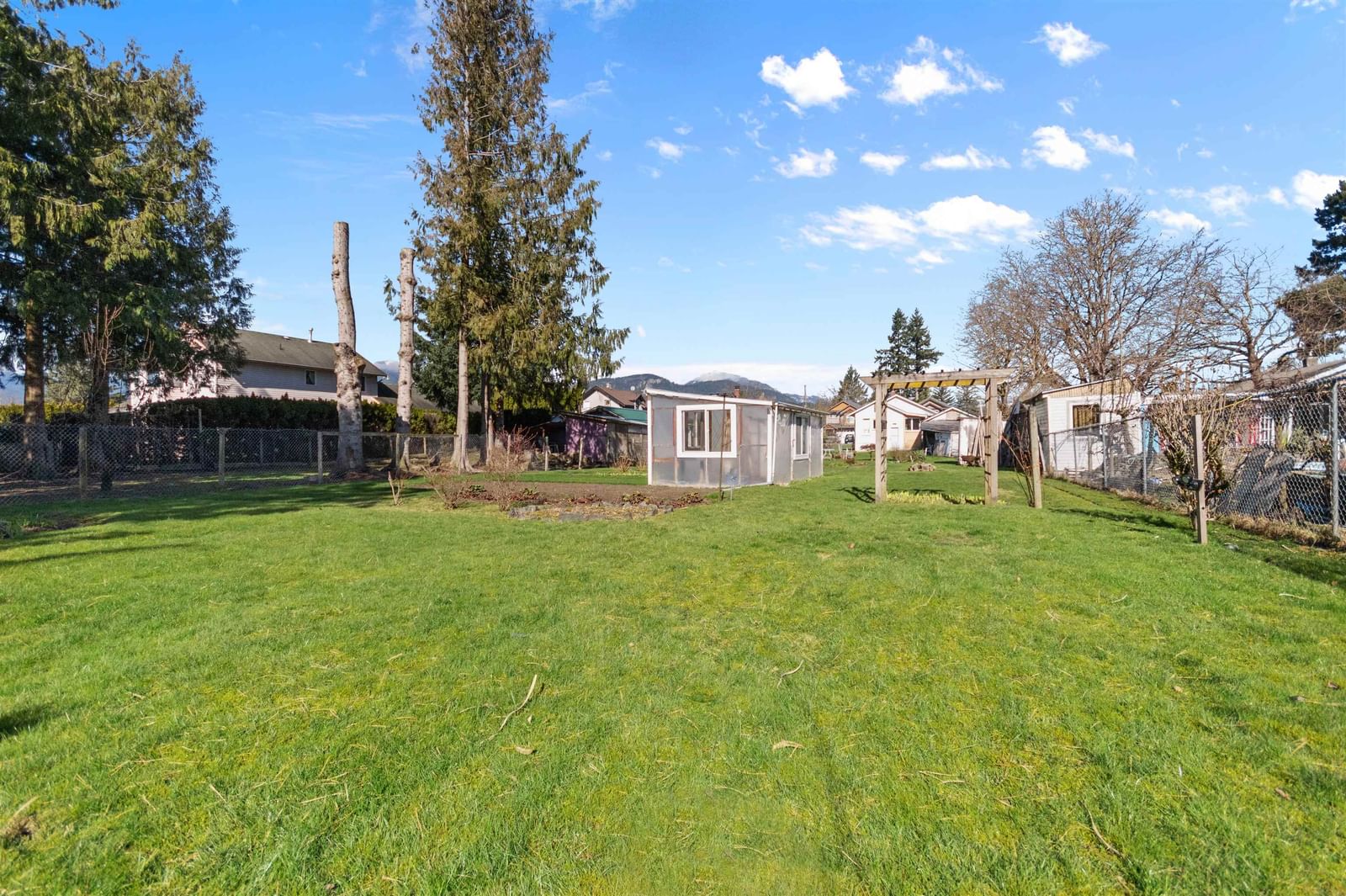 Listing Image 10