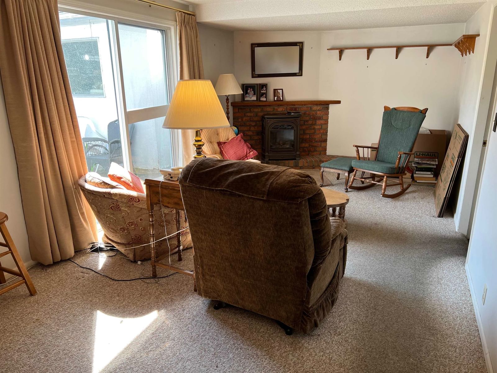 Listing Image 5