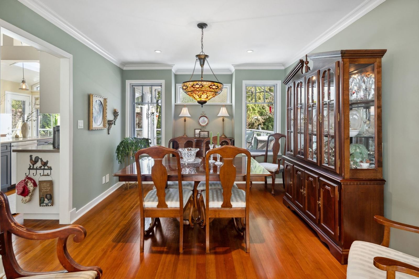Listing Image 10