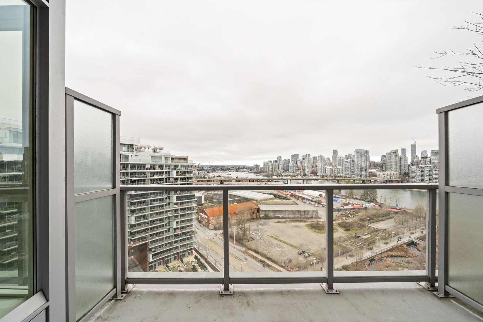 Listing Image 18