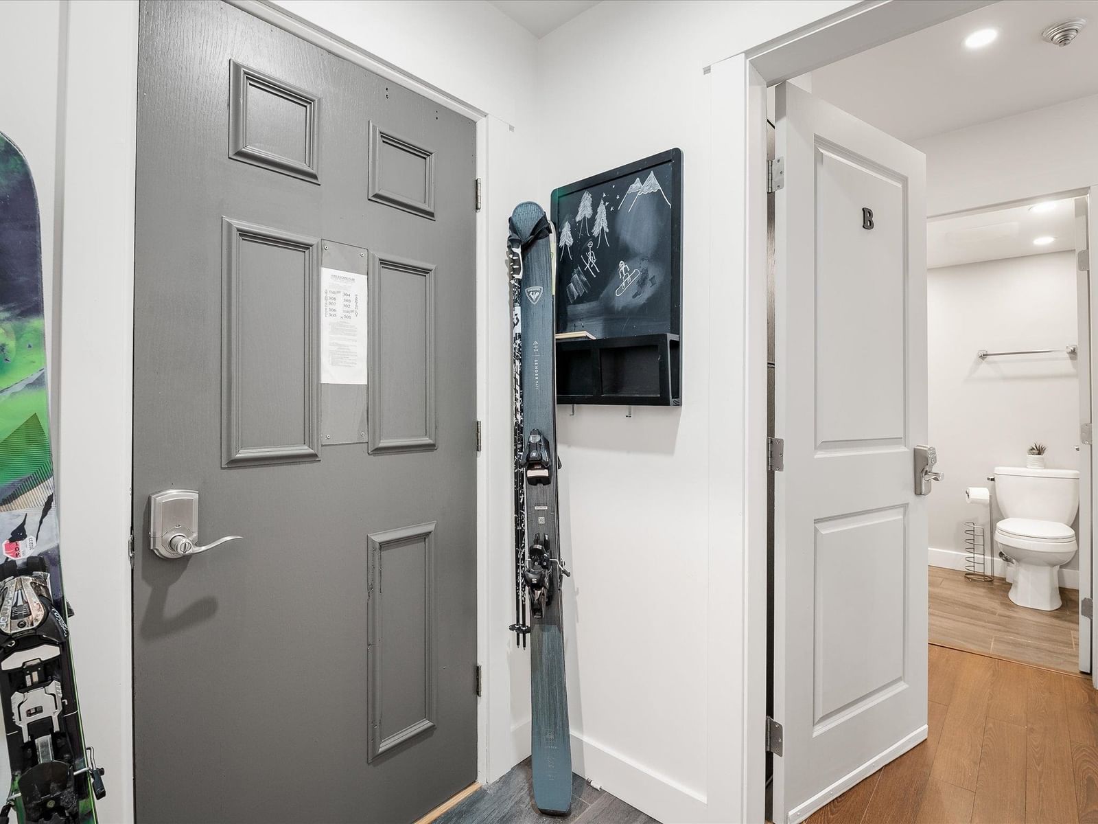 Listing Image 11