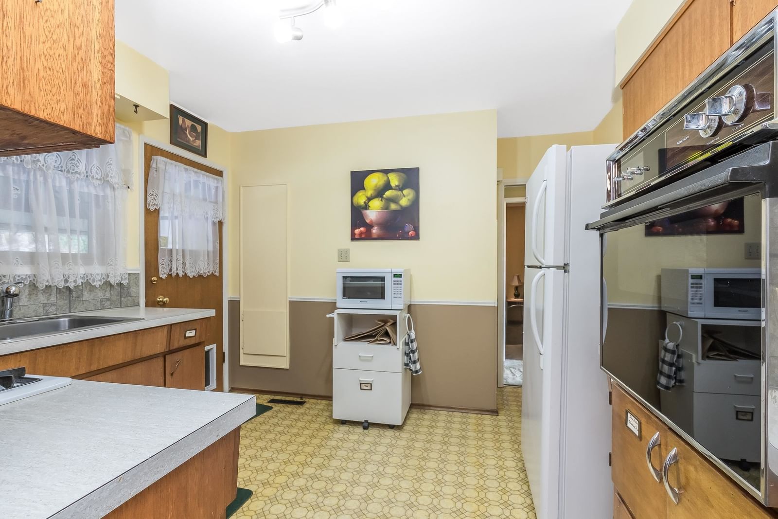 Listing Image 11