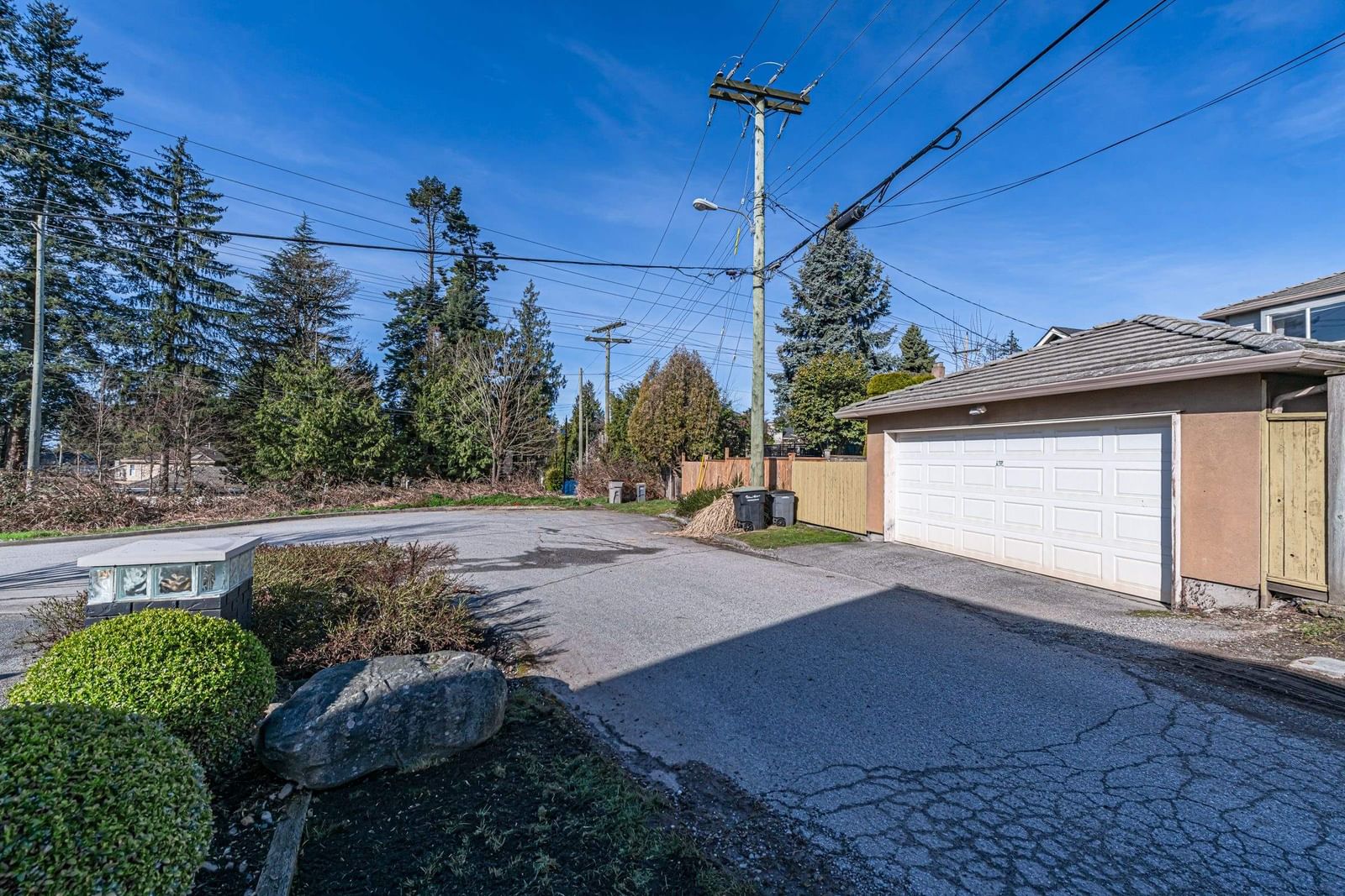 Listing Image 32