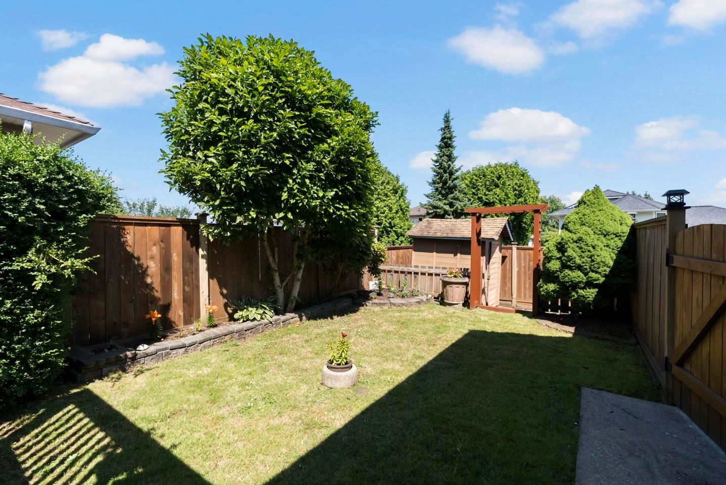Listing Image 20