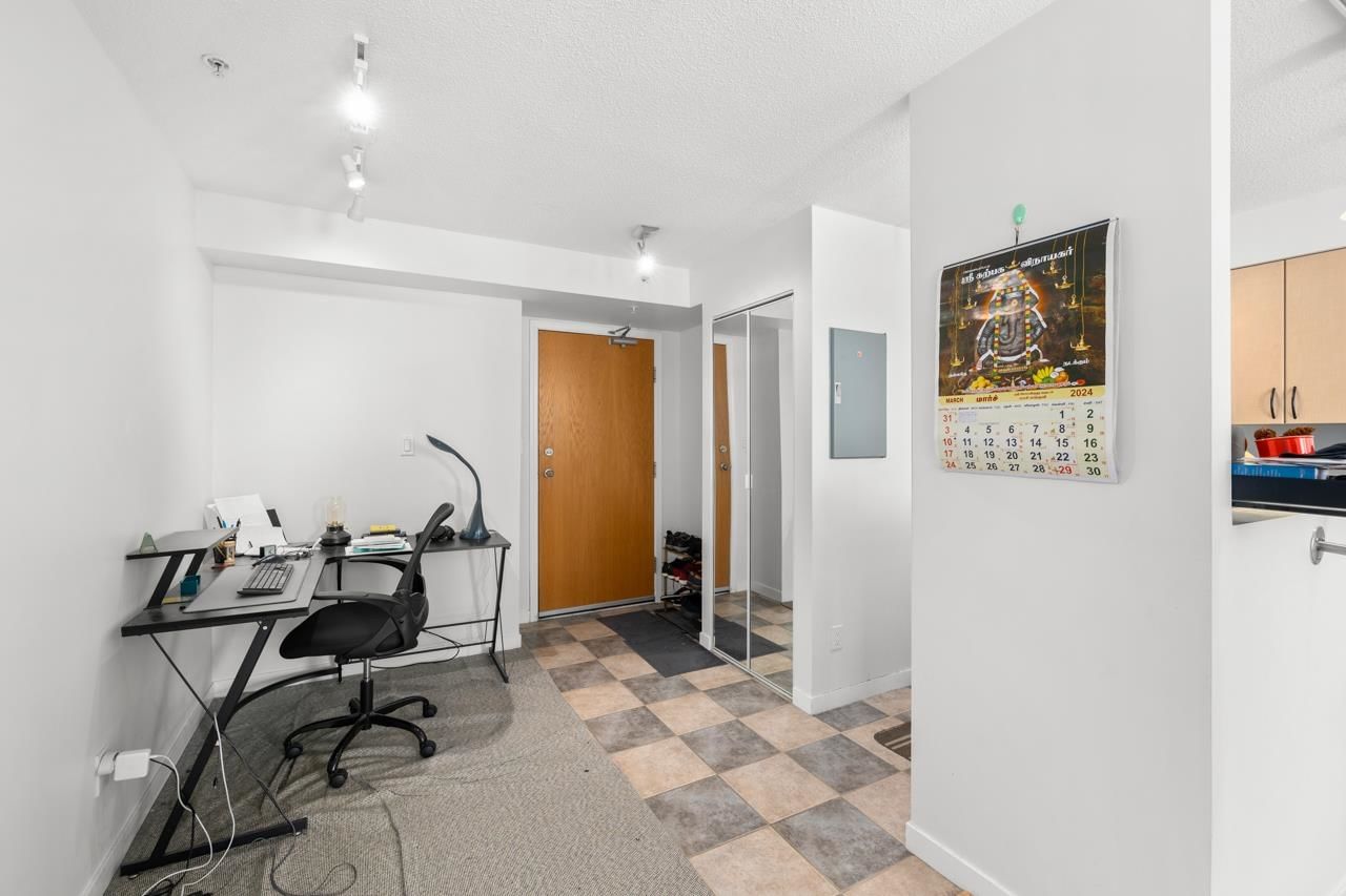 Listing Image 10
