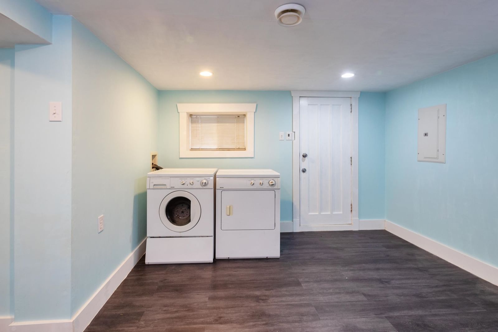 Listing Image 22