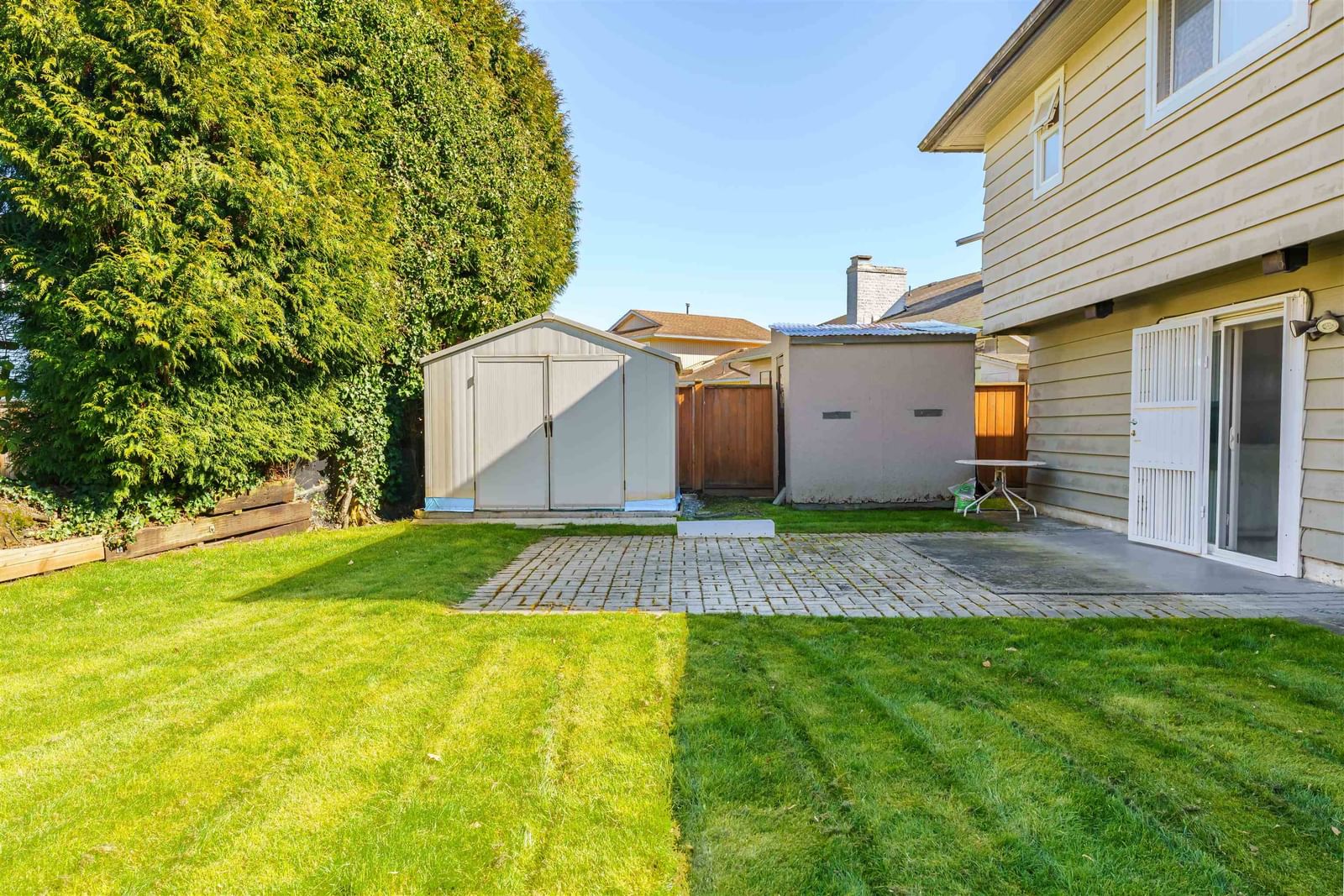 Listing Image 10