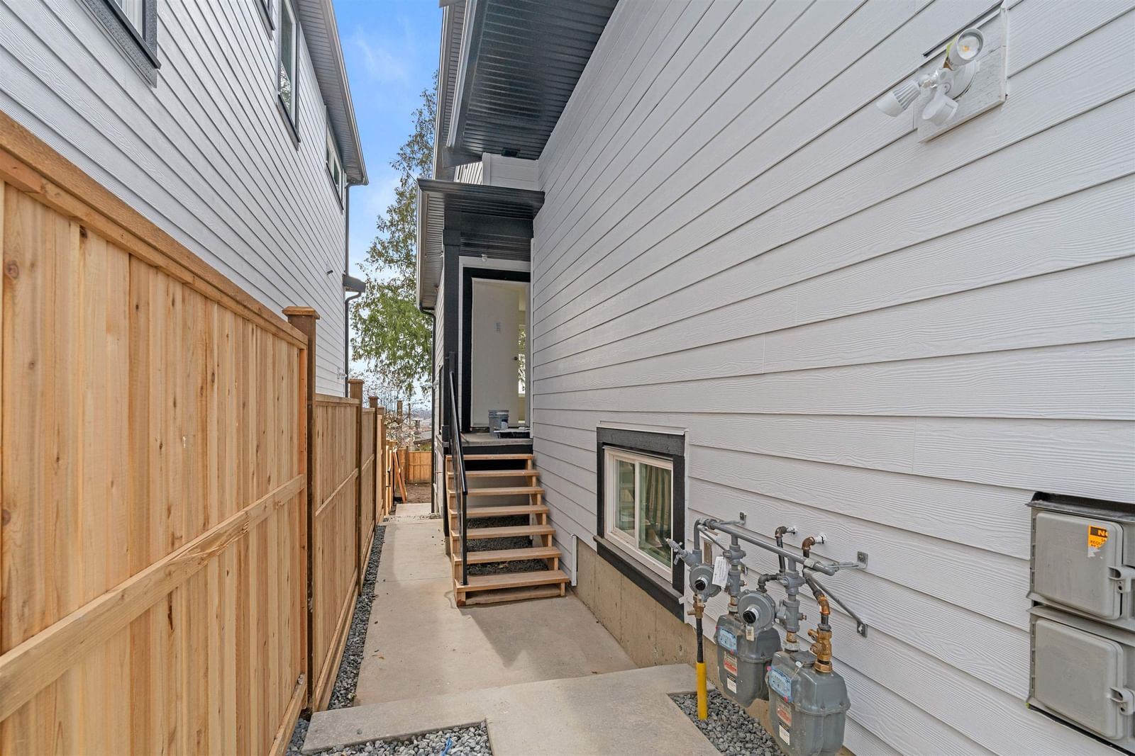Listing Image 34