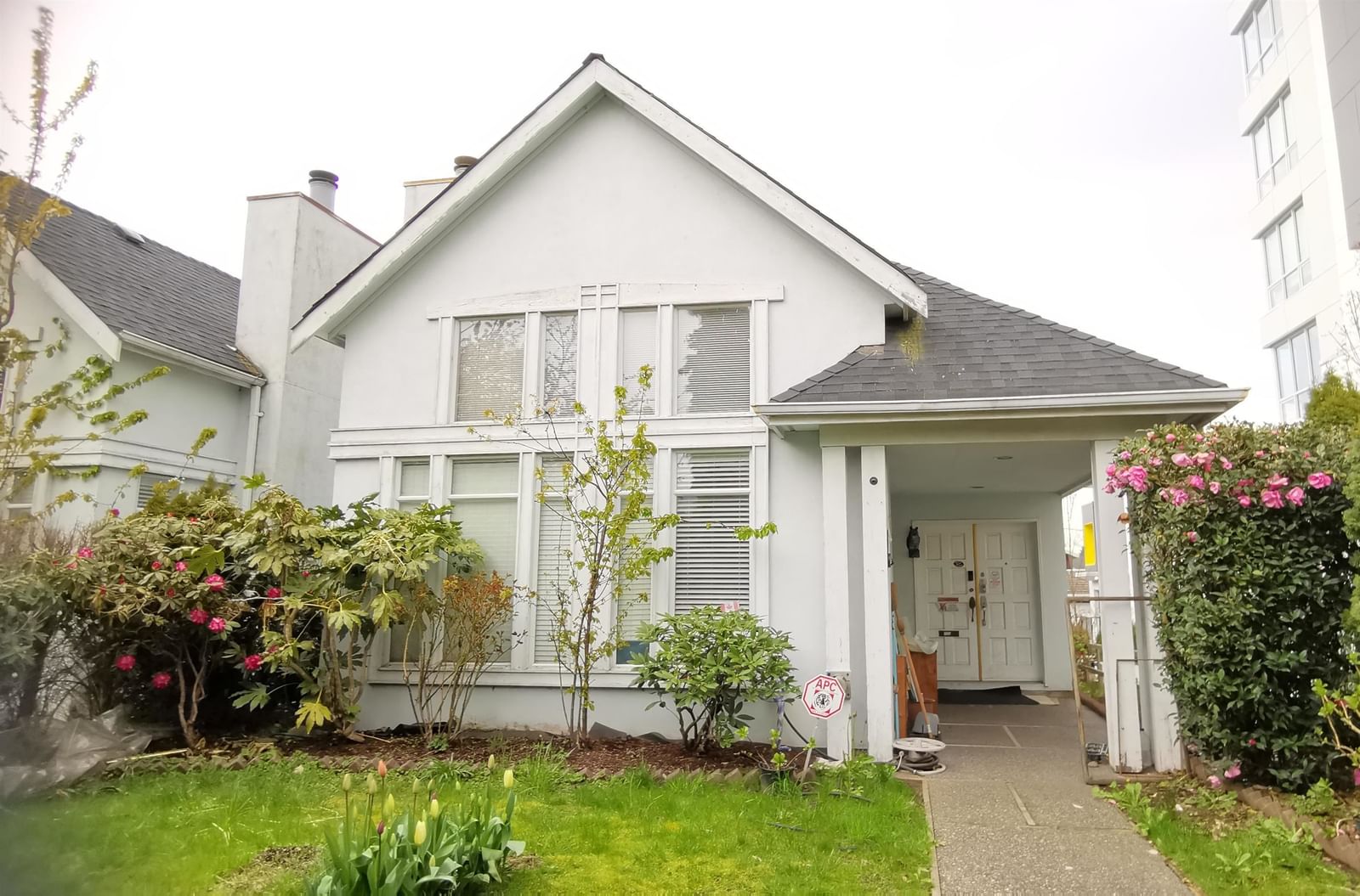 Listing Image 1