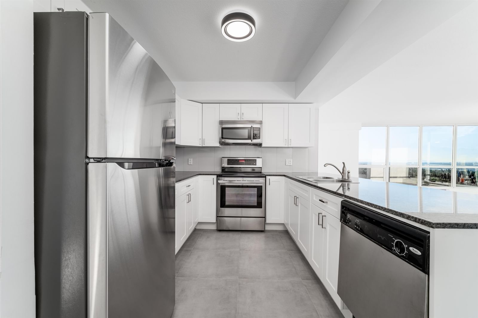 Listing Image 10