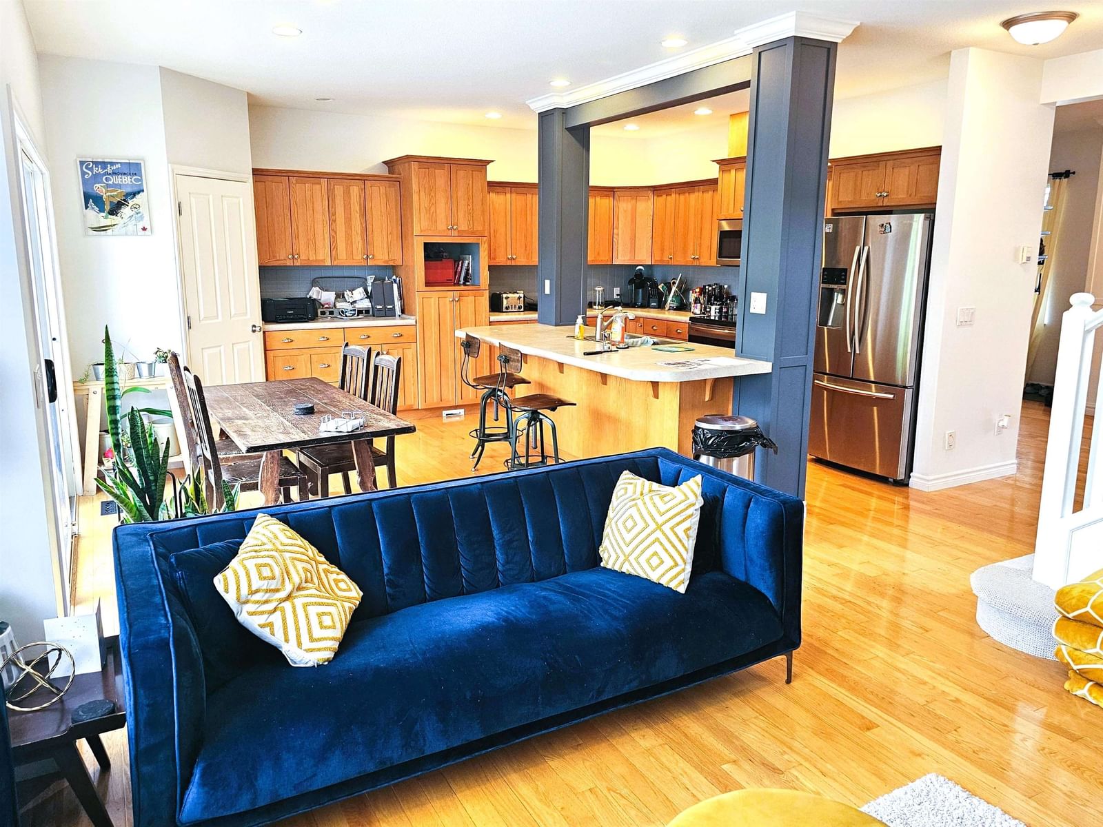Listing Image 5