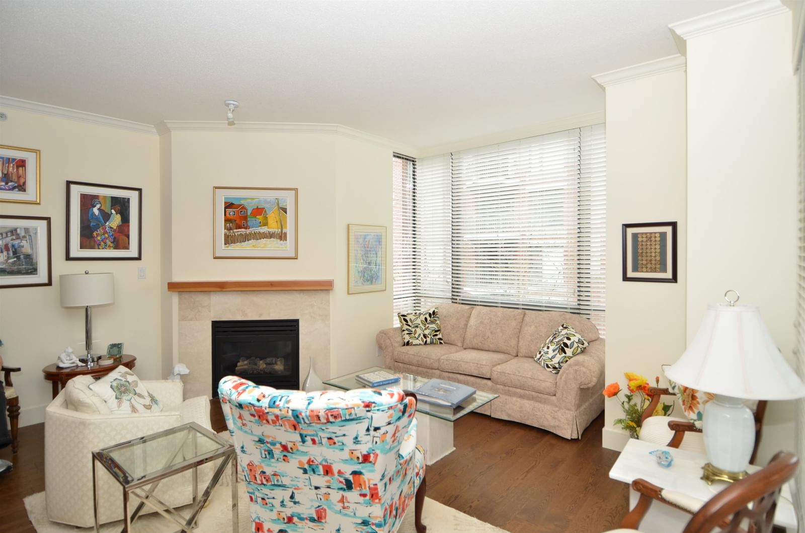 Listing Image 14