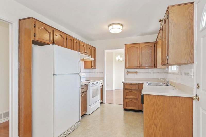 18382 56b Avenue, Surrey, V3S 6G8 | Image 3