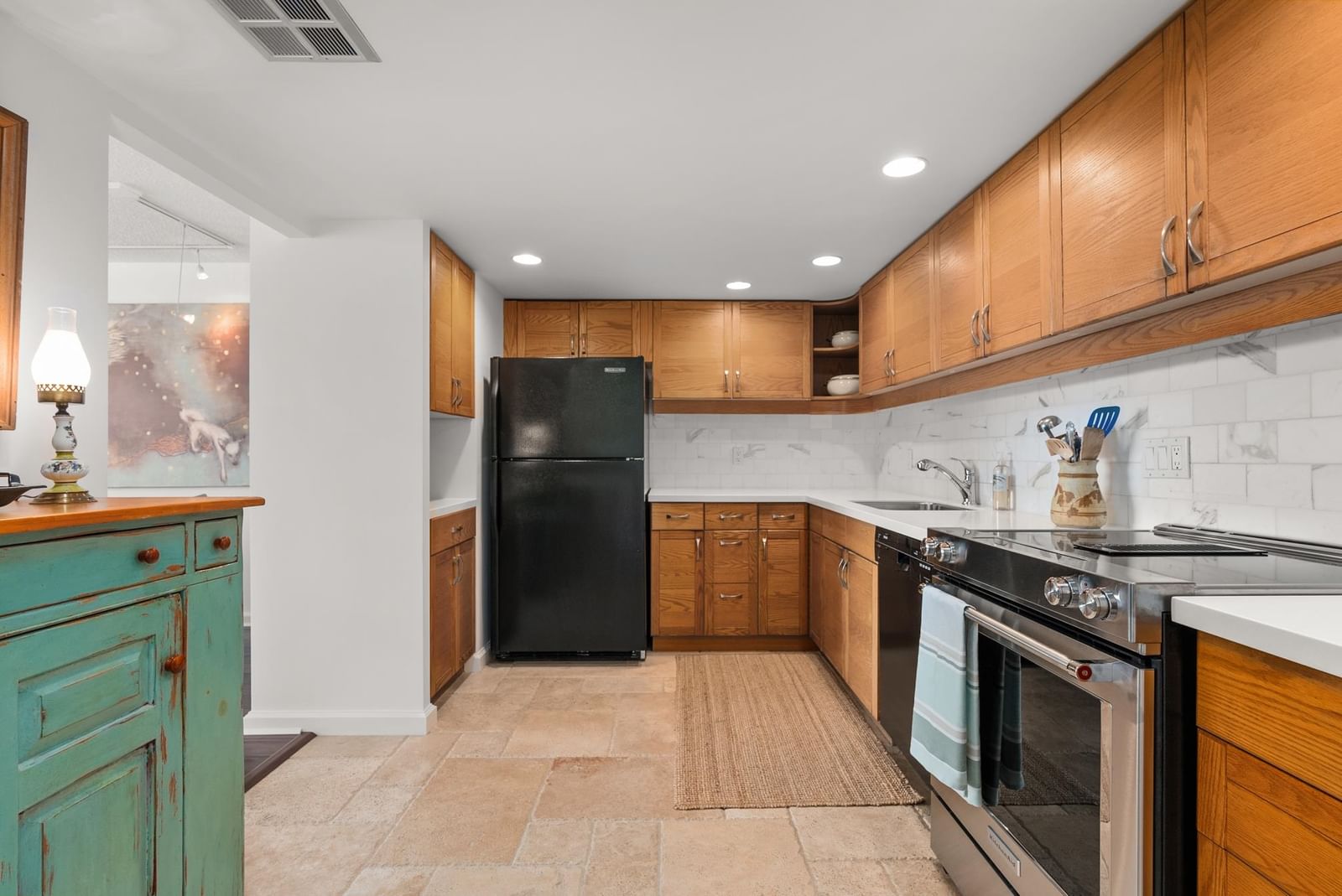 Listing Image 14