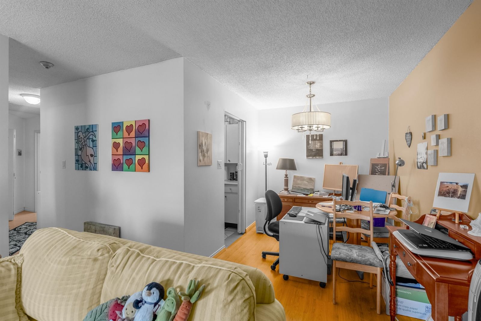 Listing Image 5