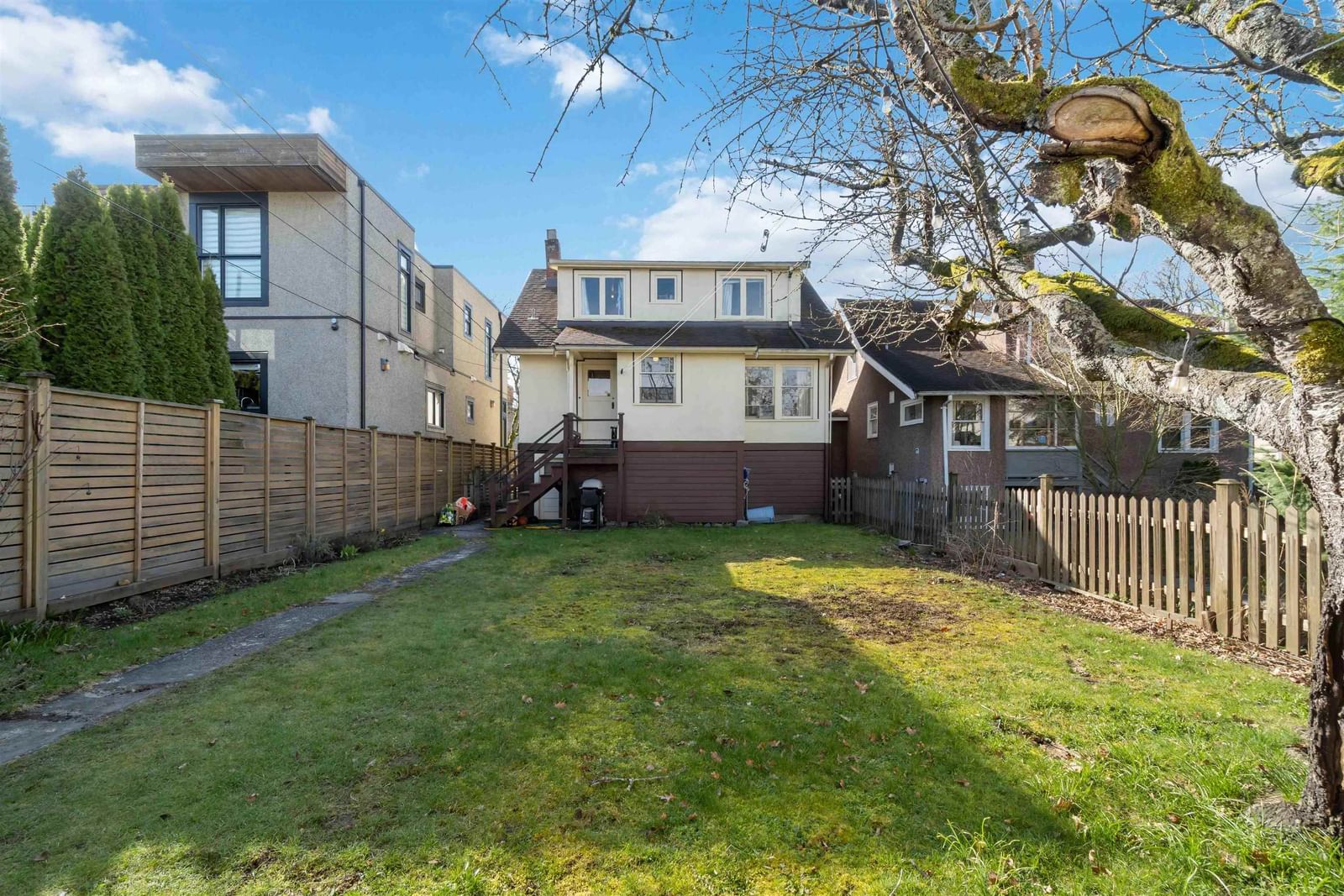 Listing Image 6