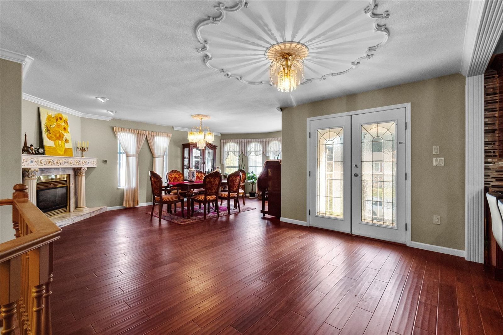 Listing Image 10