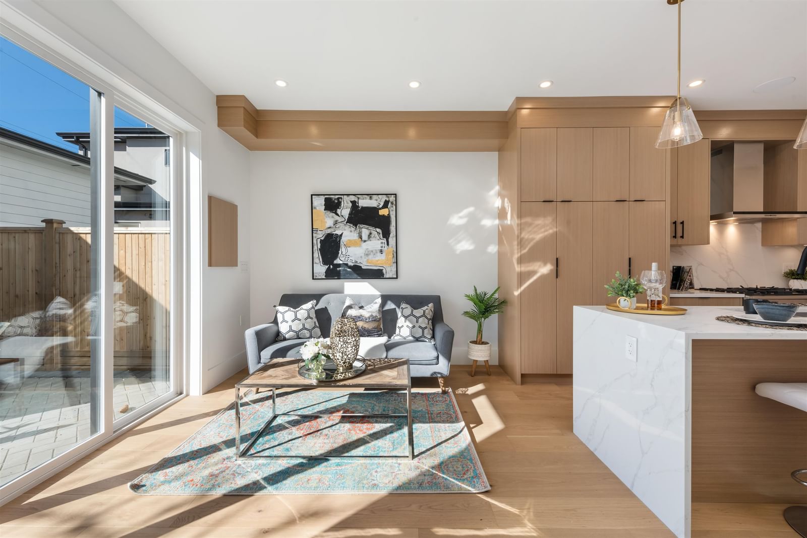 Listing Image 10