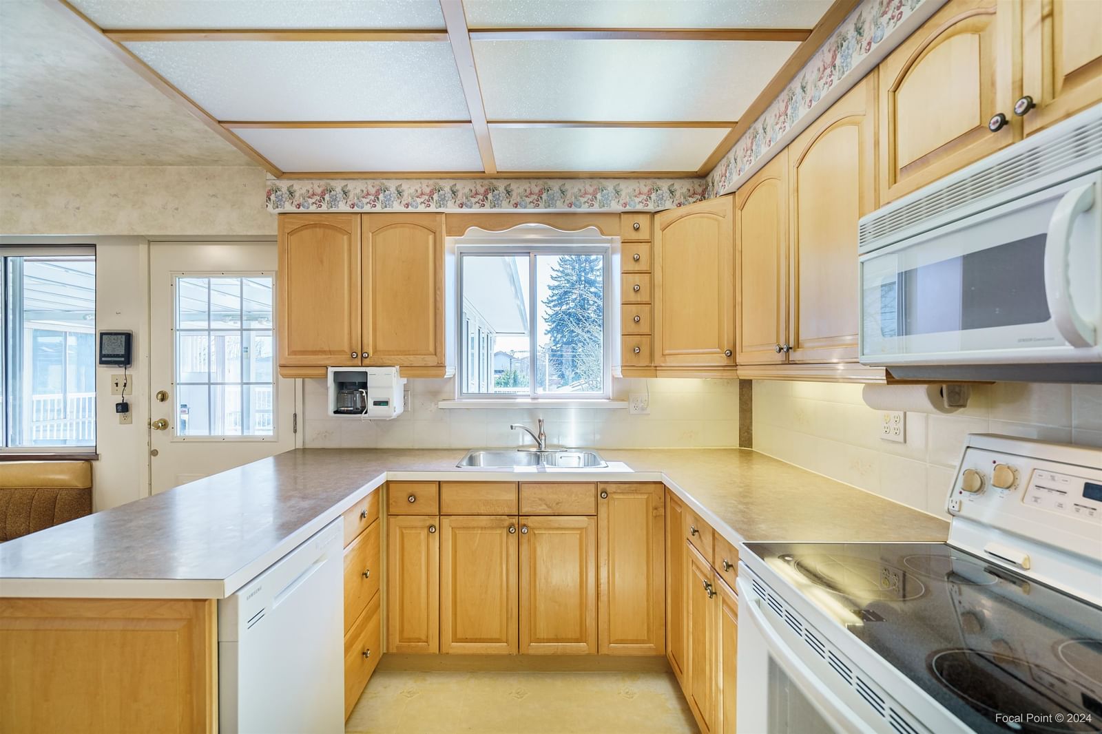 Listing Image 13