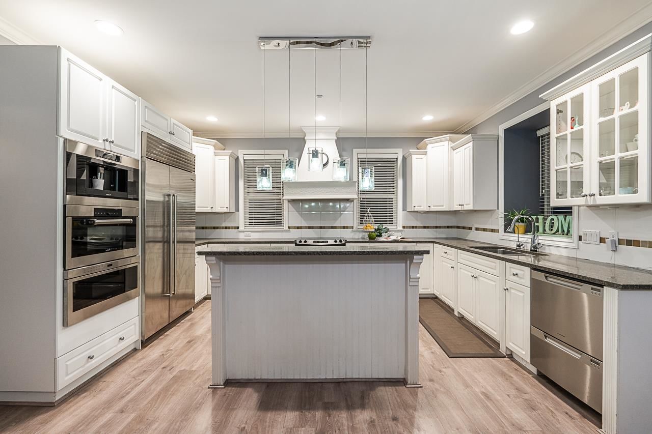 Listing Image 11