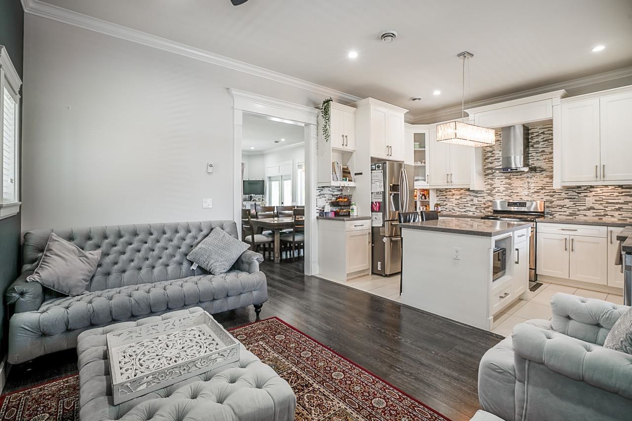 Listing Image 12