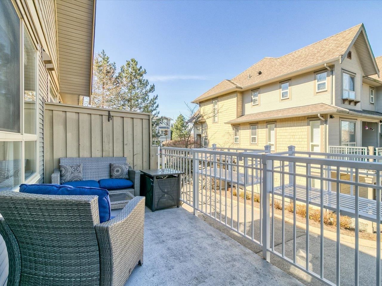 Listing Image 16