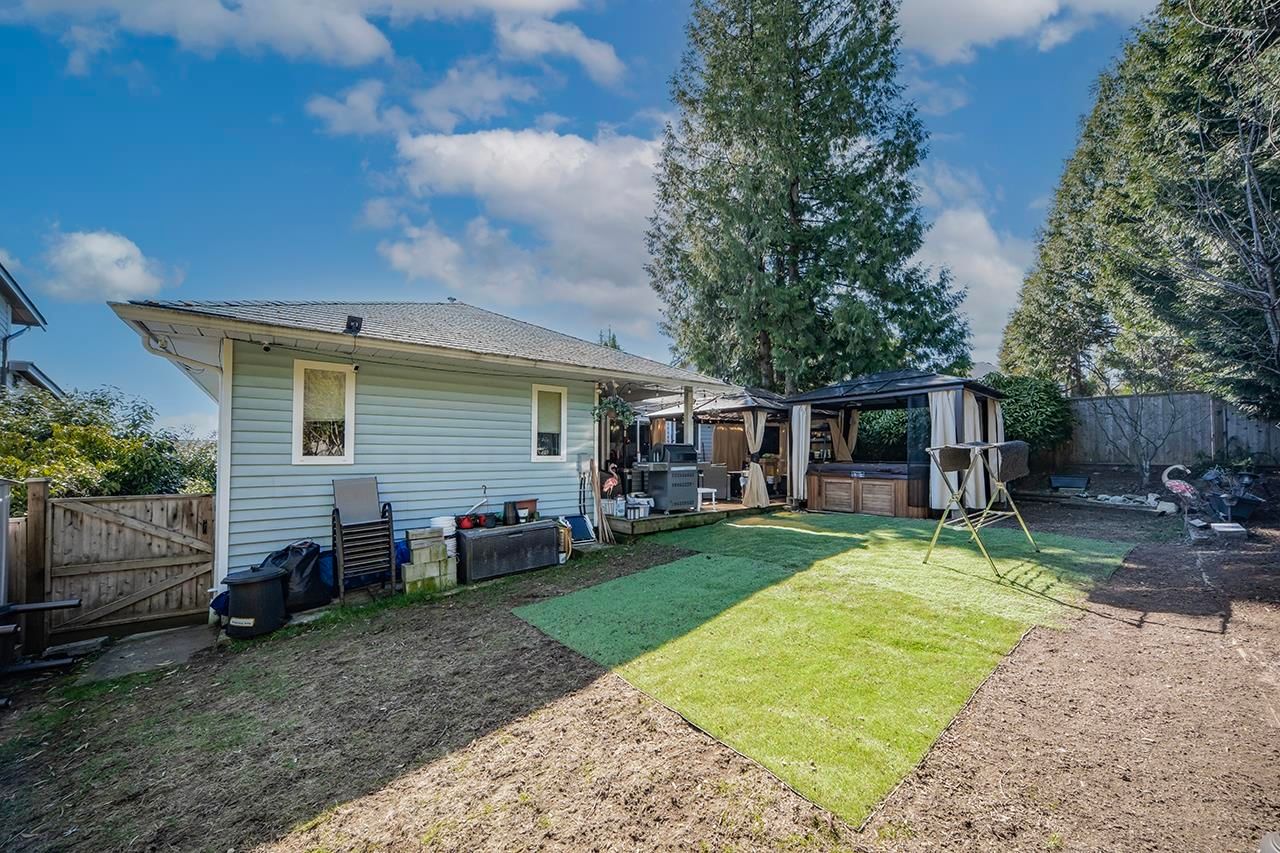Listing Image 20