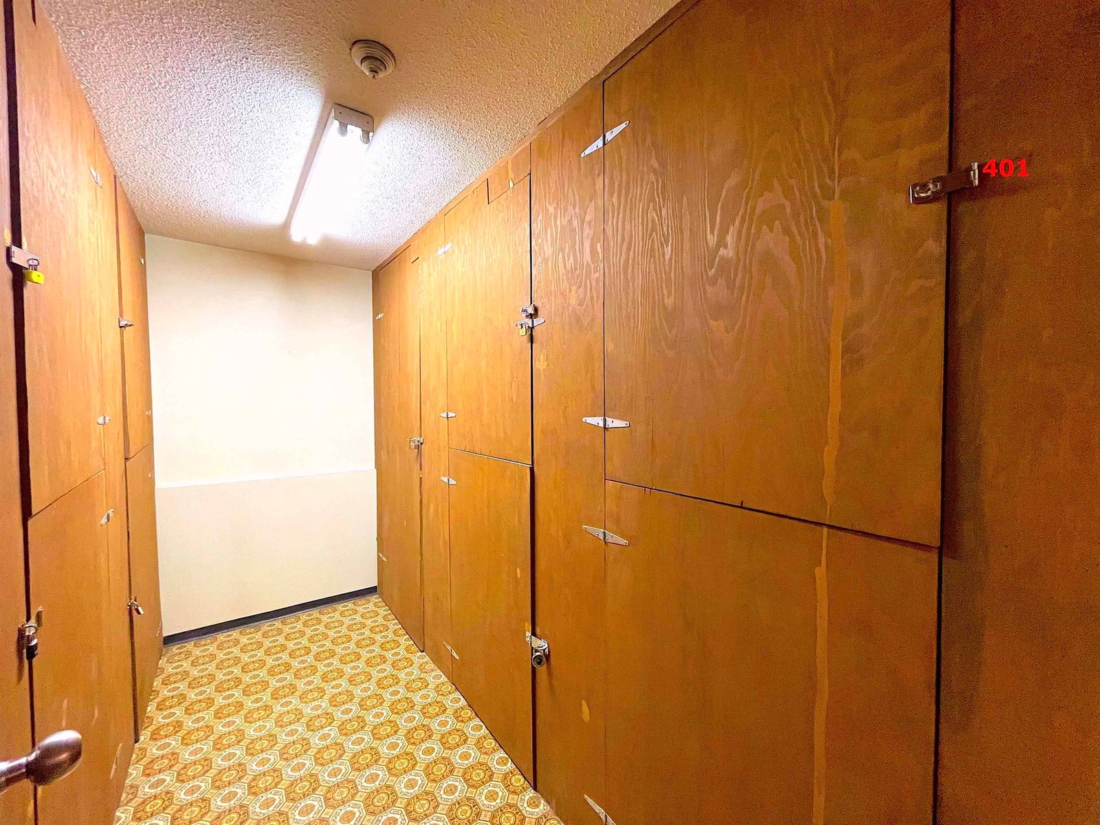 Listing Image 14