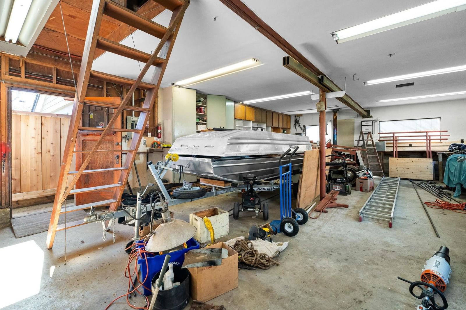 Listing Image 36