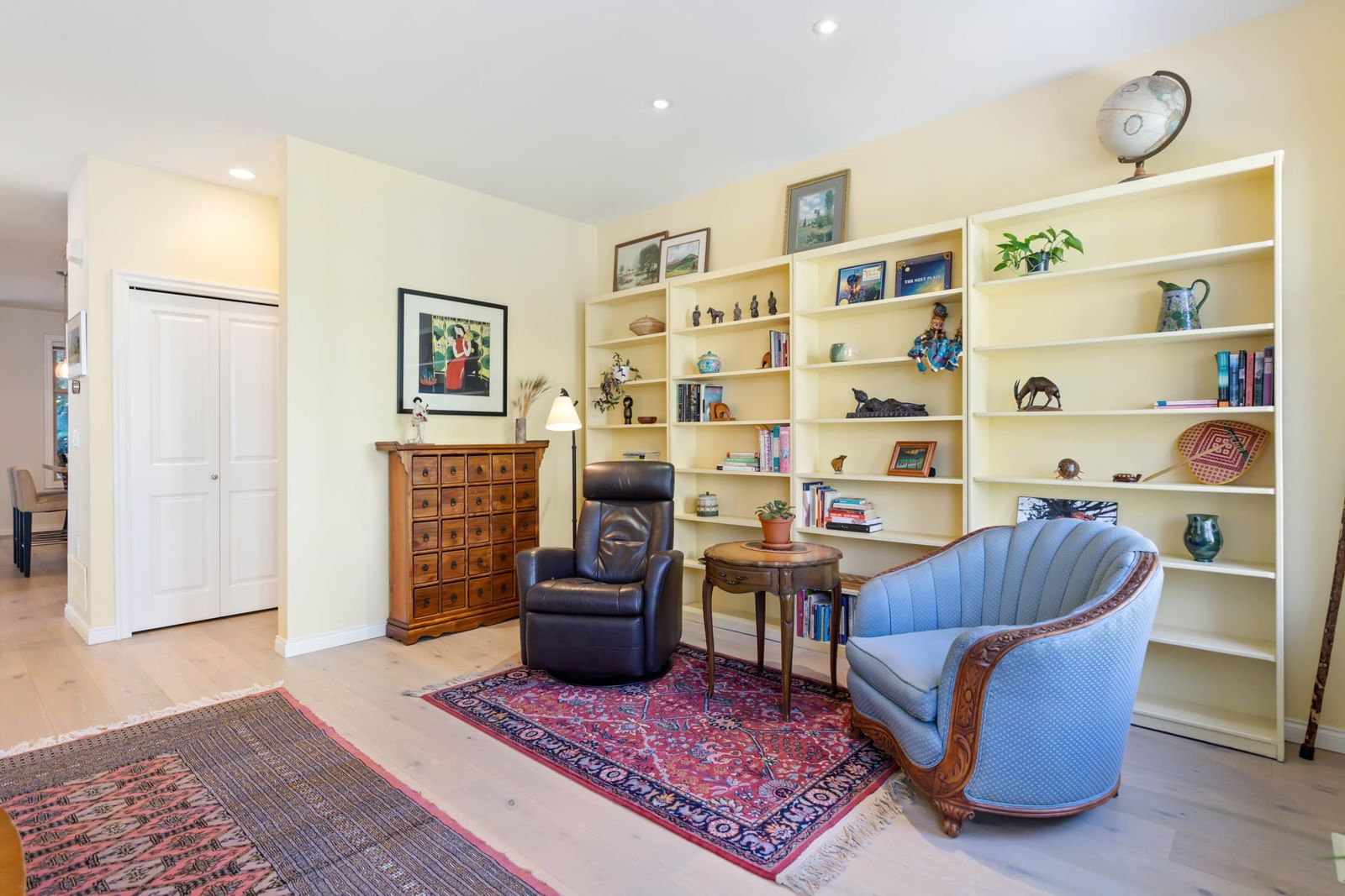 Listing Image 9