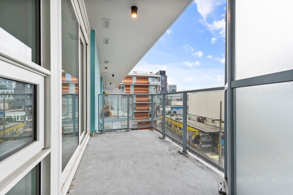 Listing Image 18
