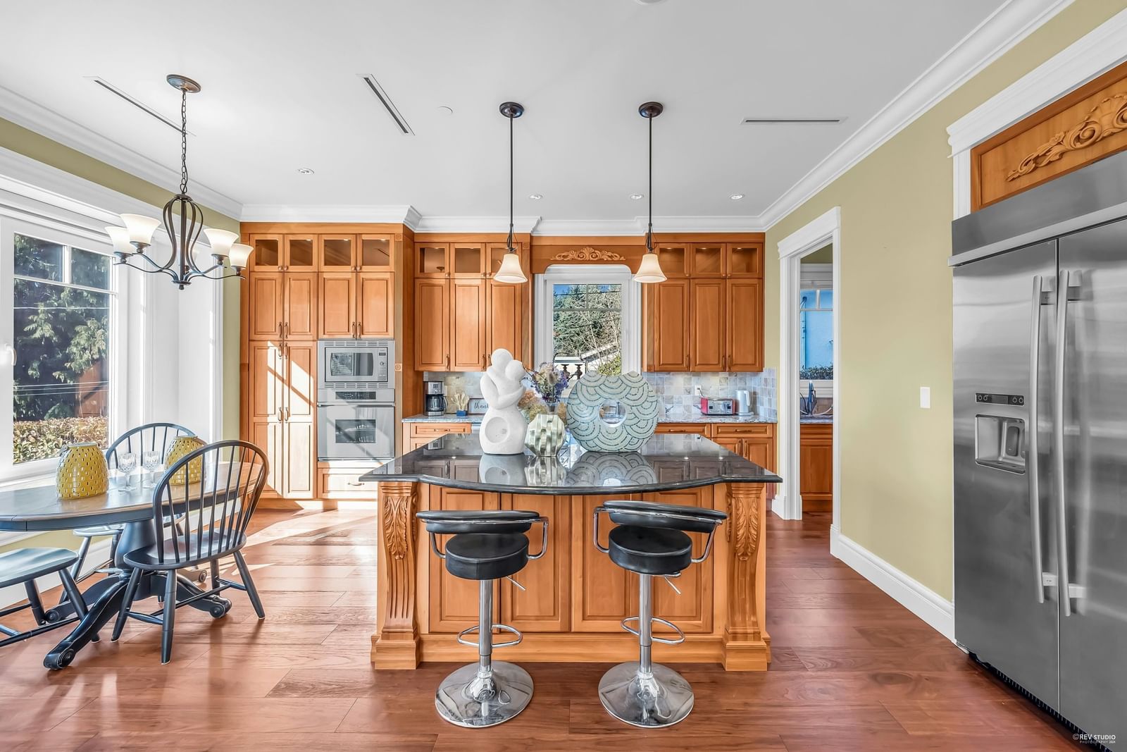 Listing Image 12