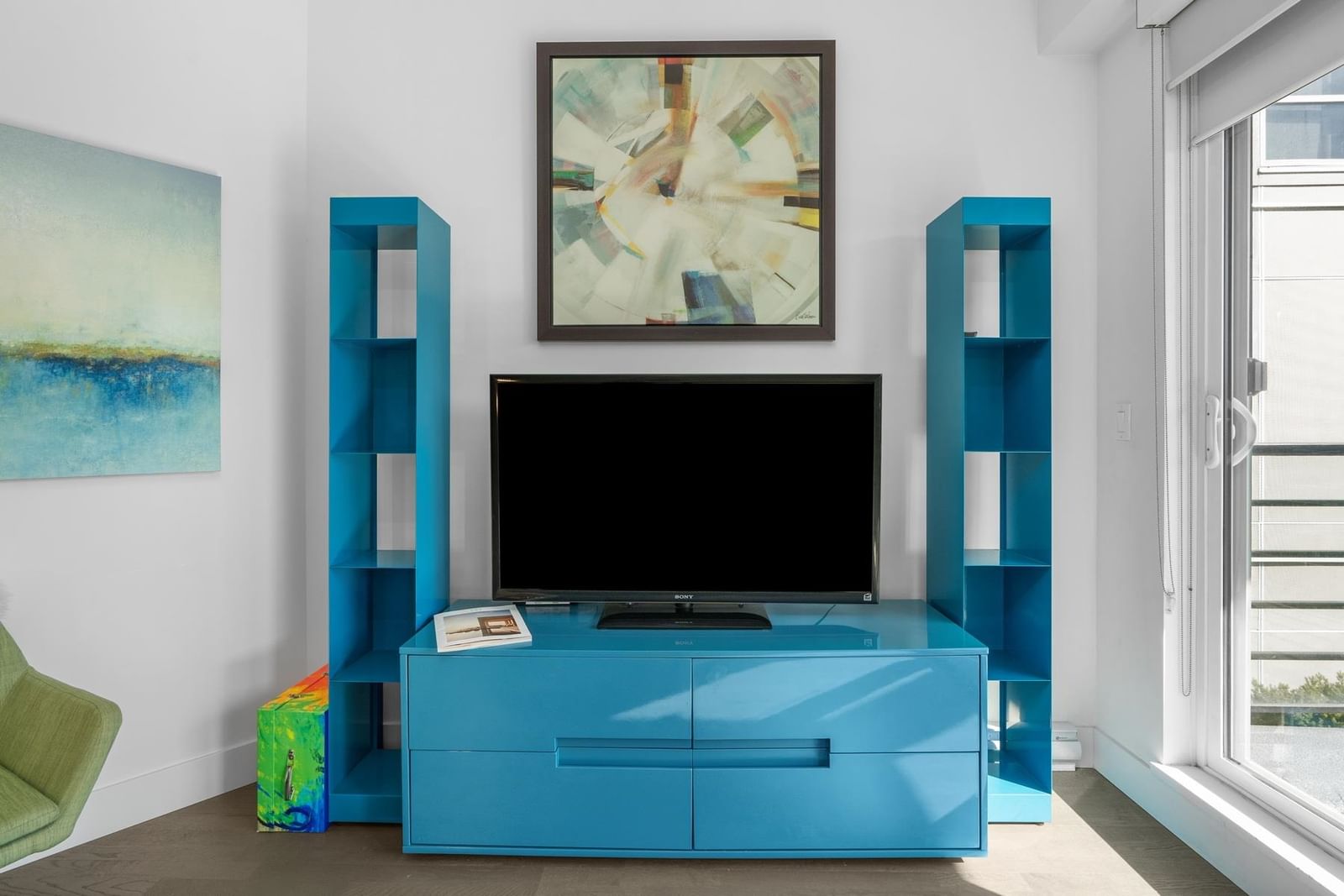 Listing Image 12