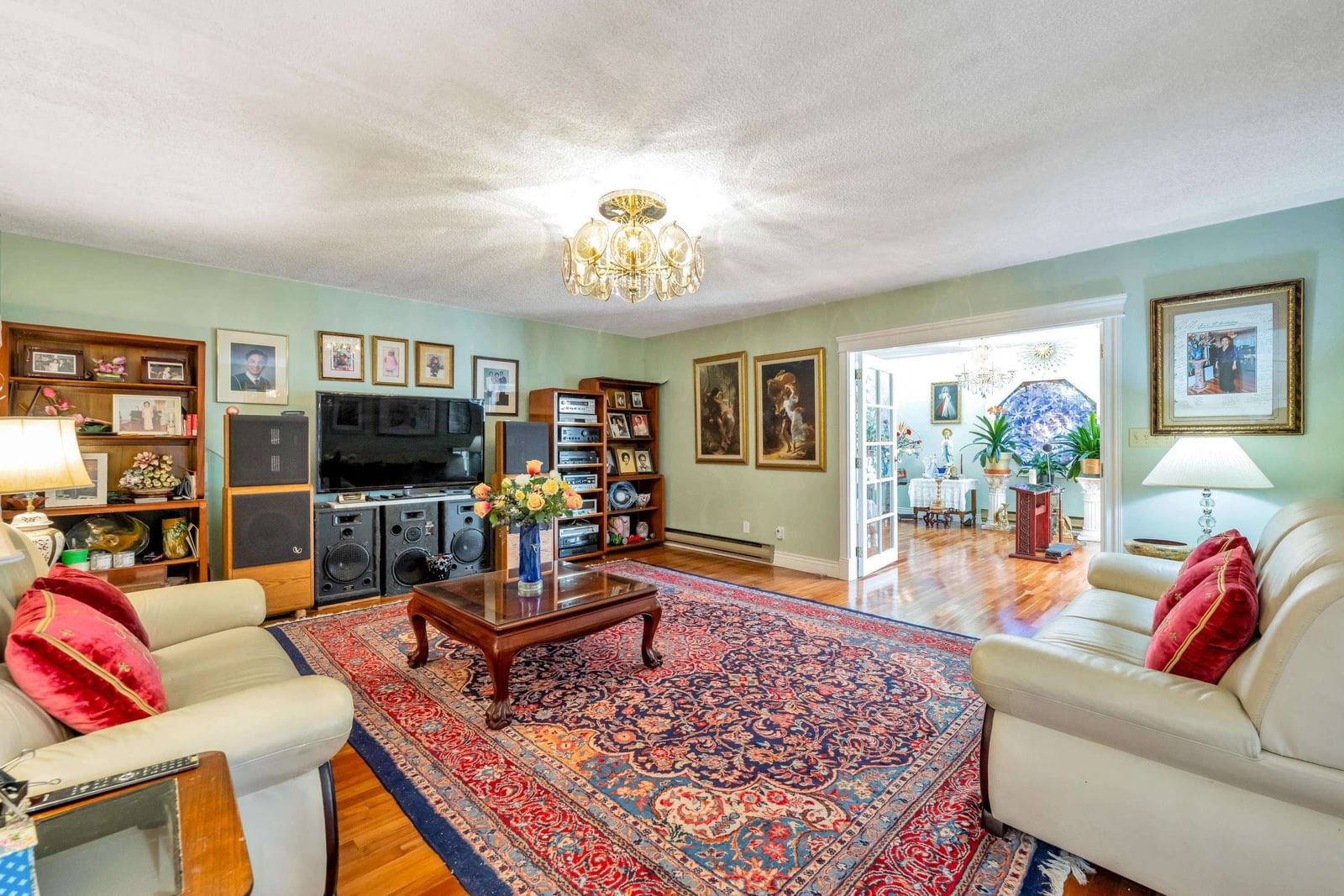 Listing Image 10