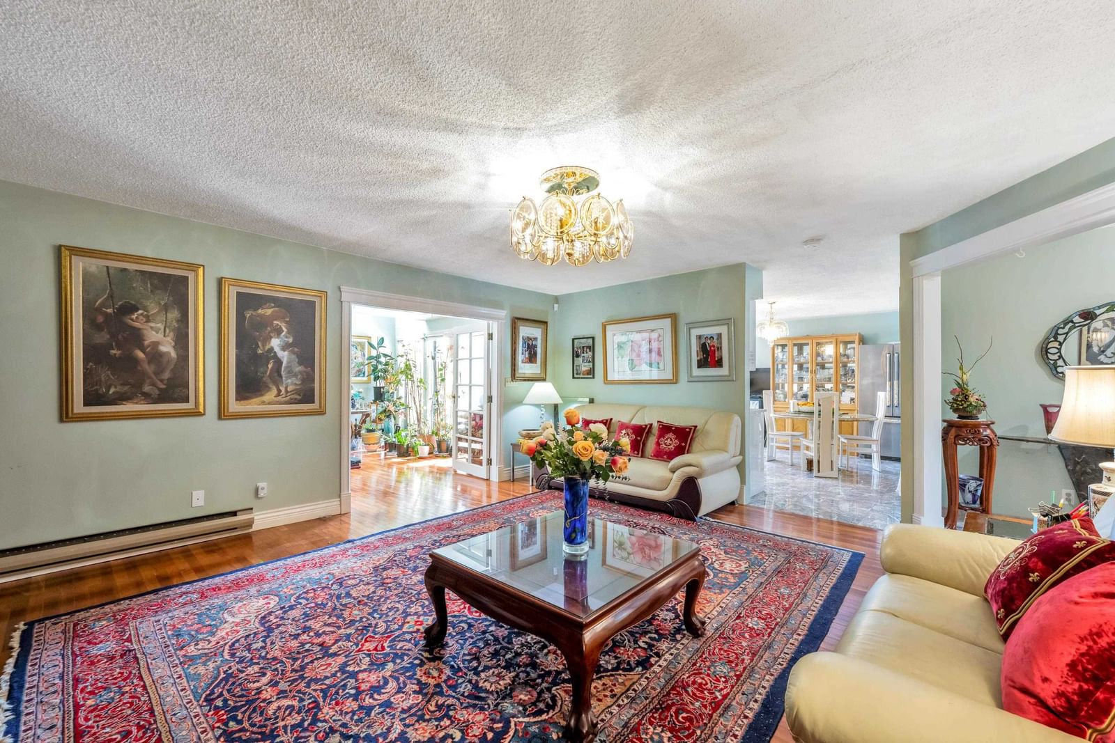 Listing Image 11