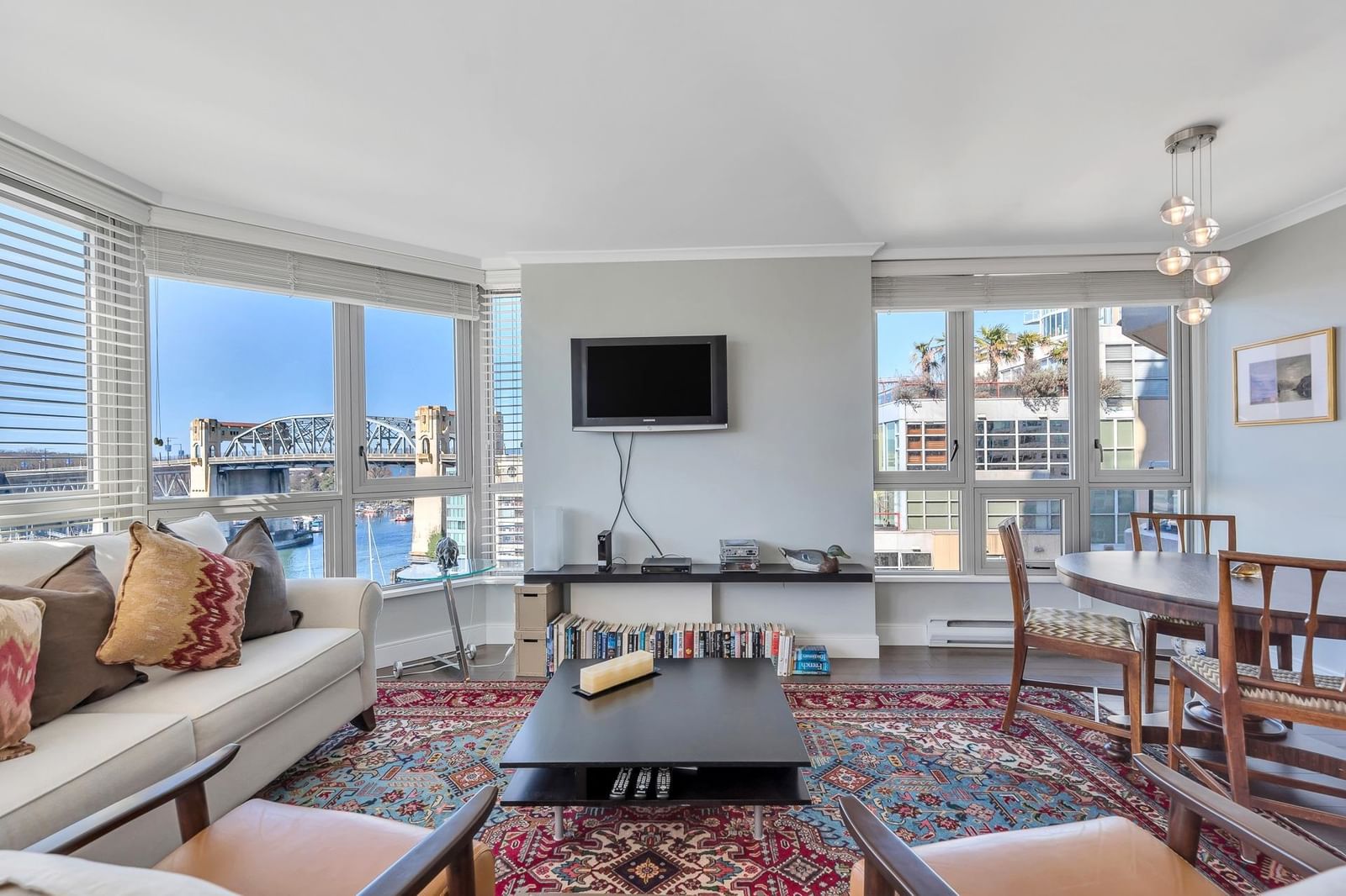 Listing Image 9