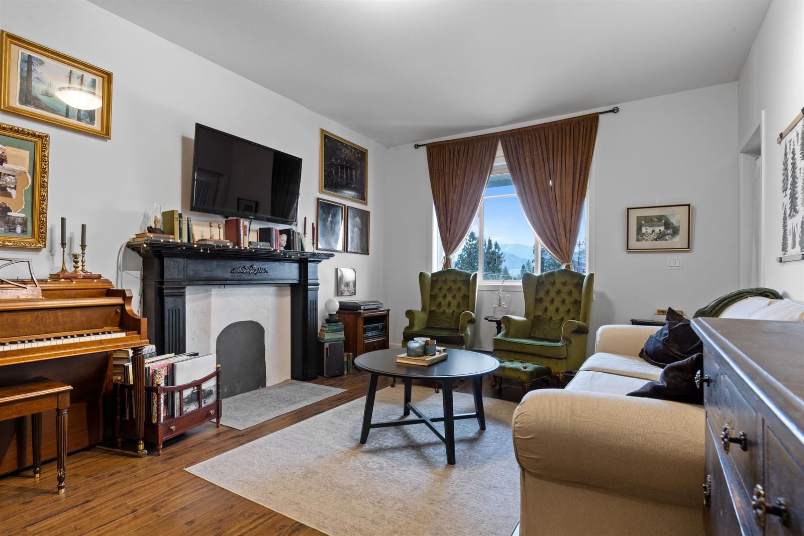 Listing Image 10