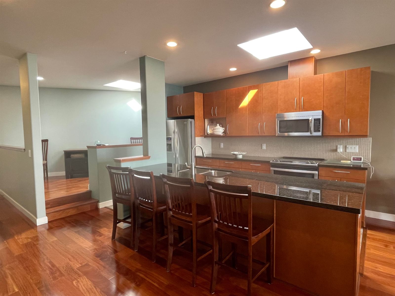 Listing Image 18