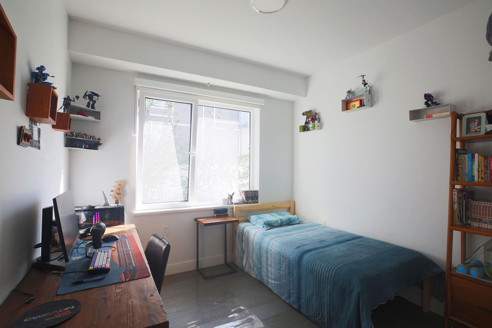 Listing Image 16