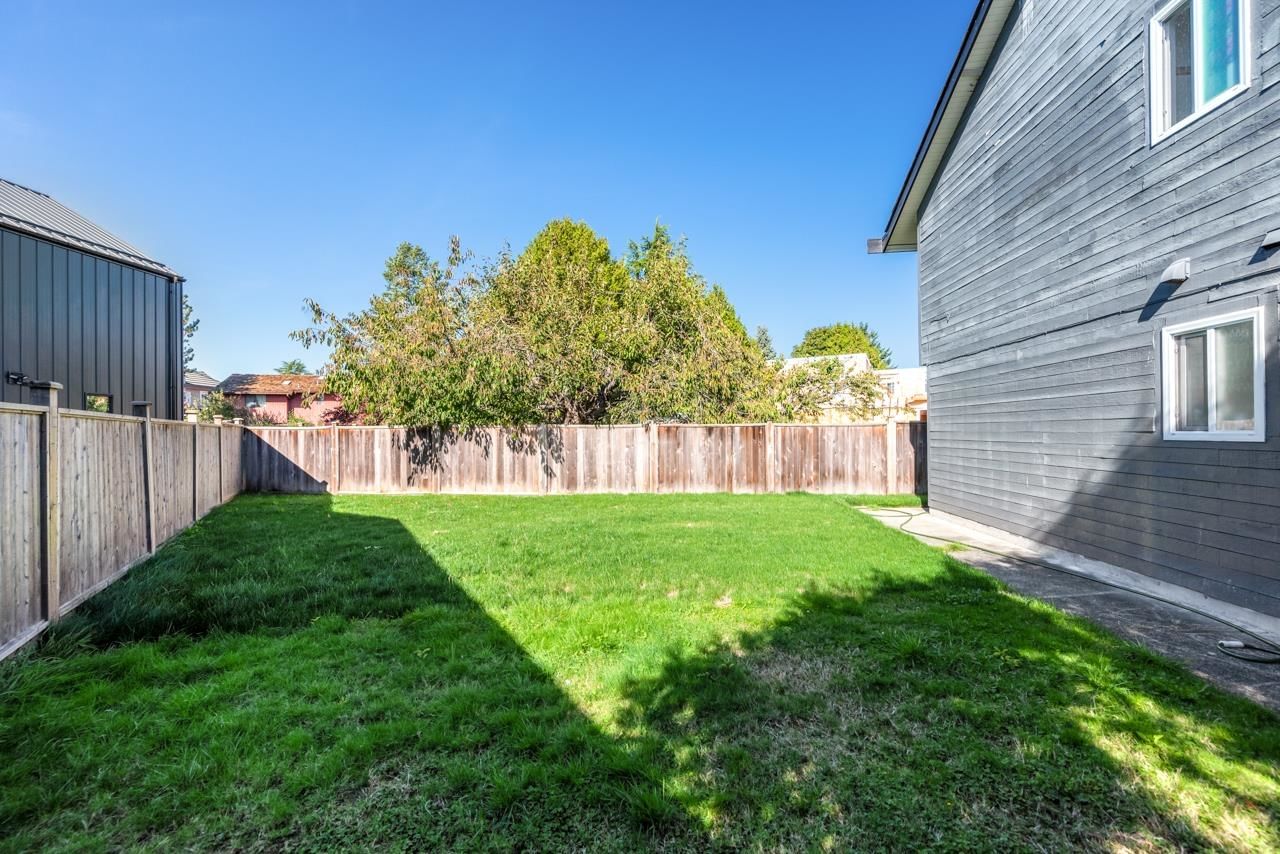Listing Image 24
