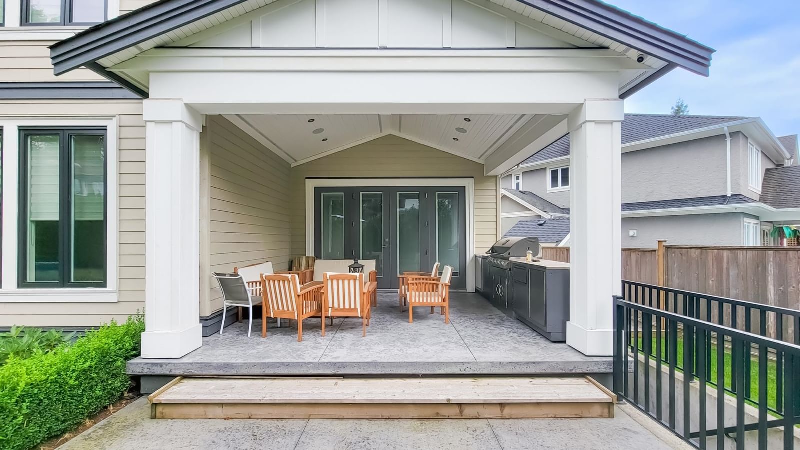 Listing Image 17