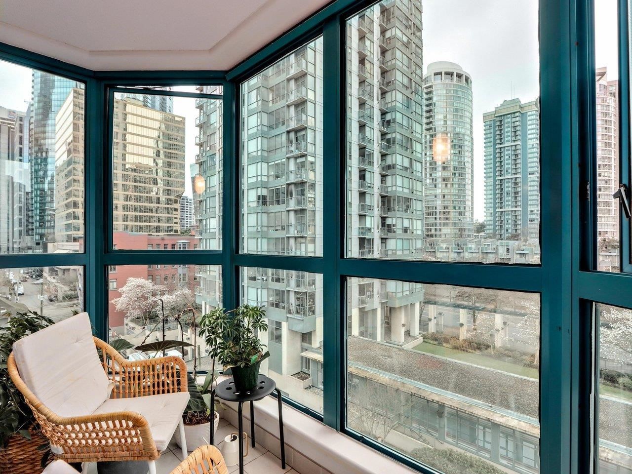 Listing Image 11