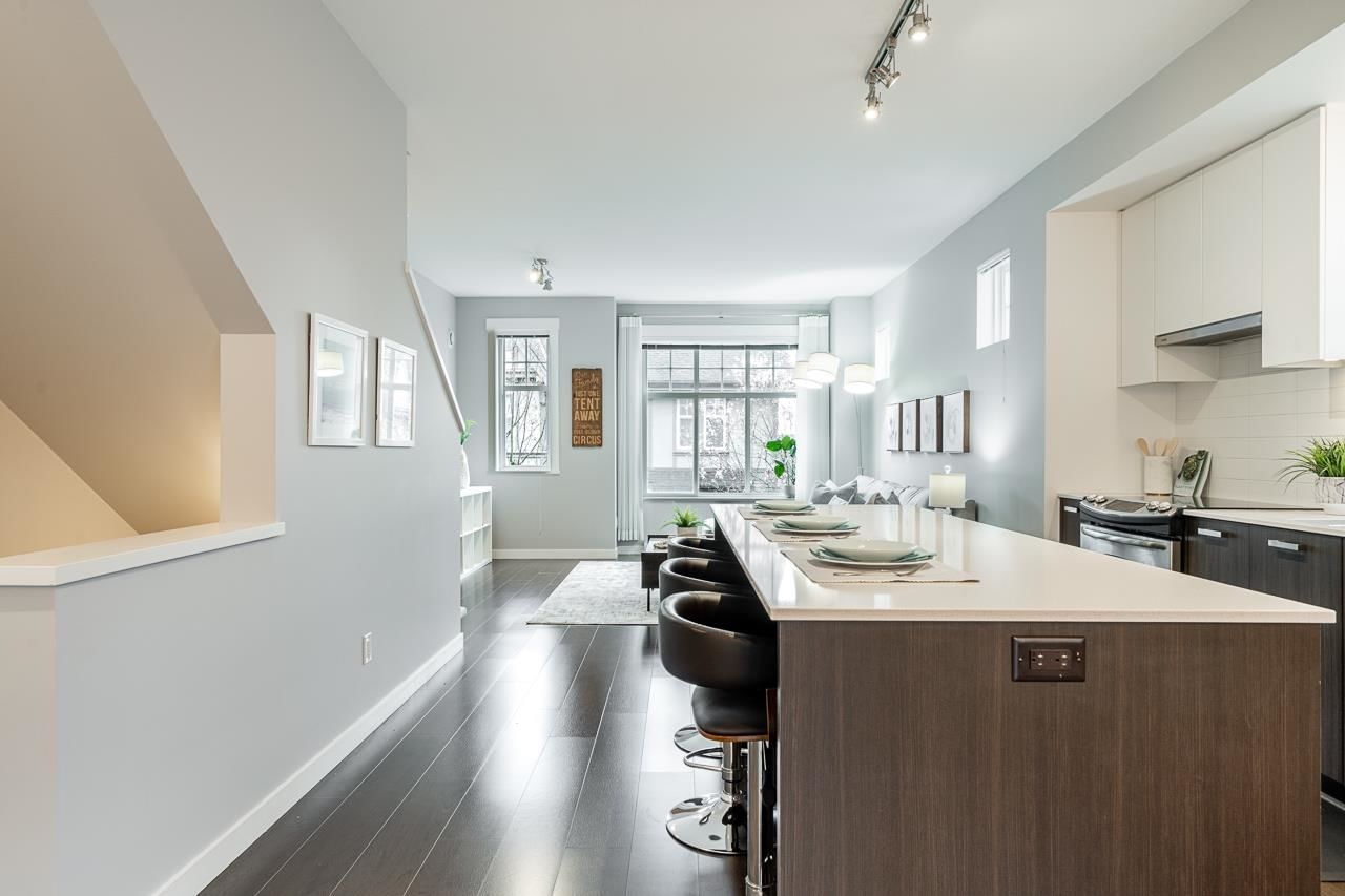 Listing Image 12
