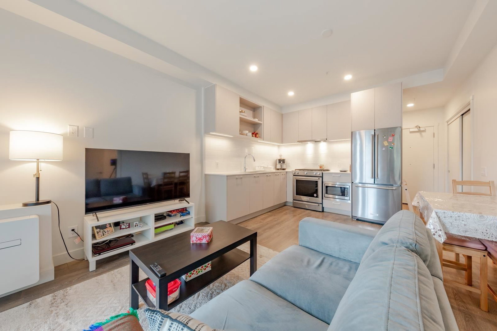 Listing Image 15