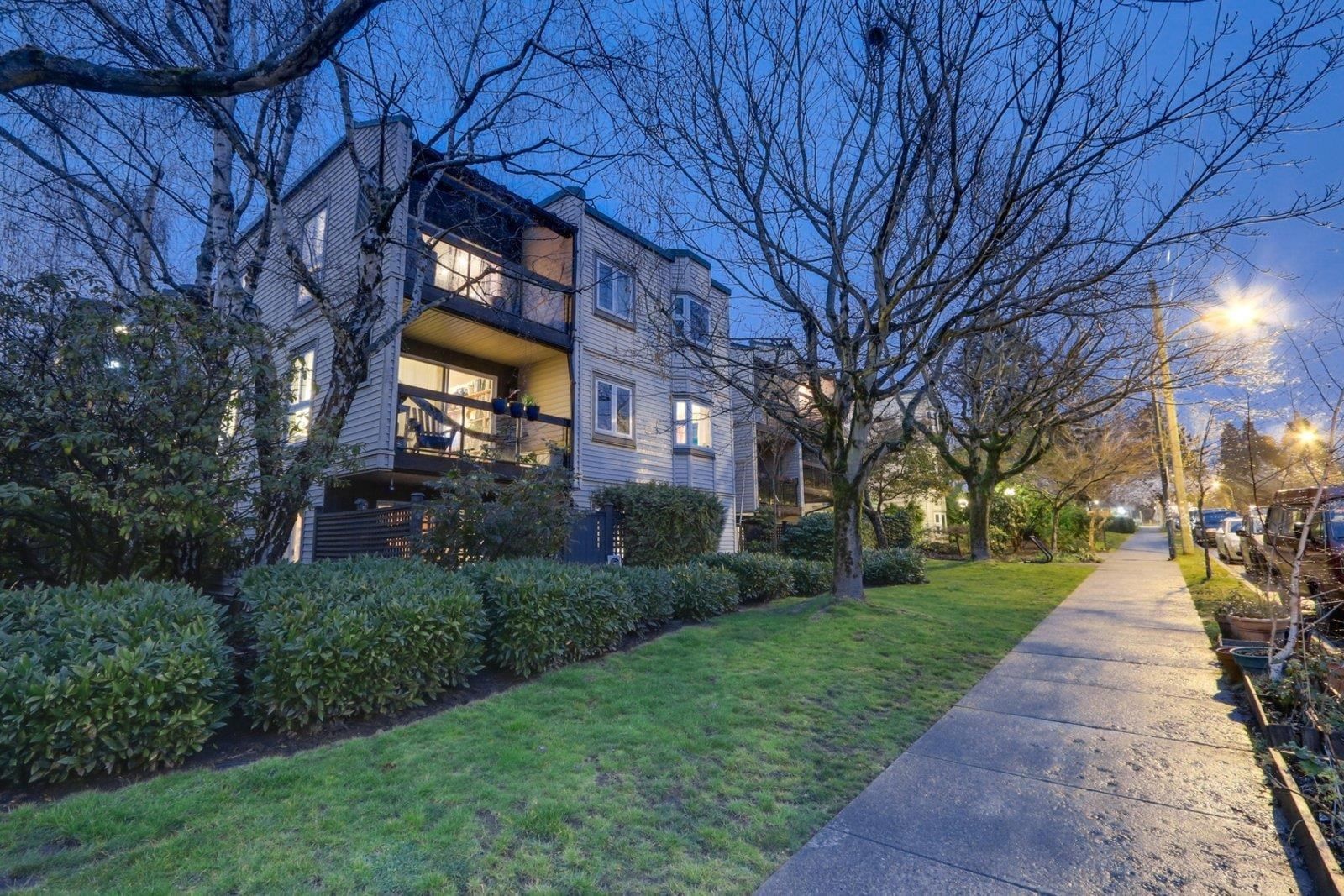 Listing Image 4